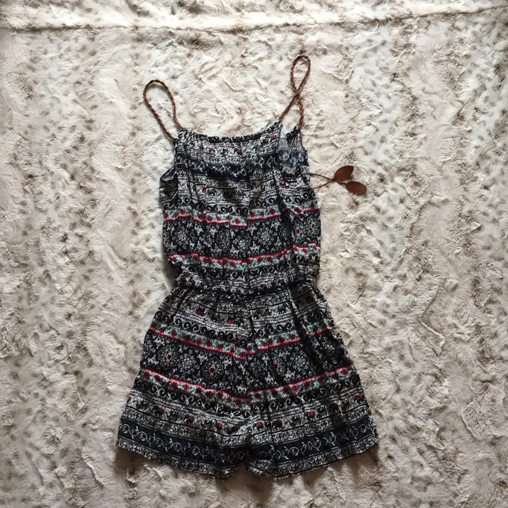 Patterned romper - Picture 2 of 3
